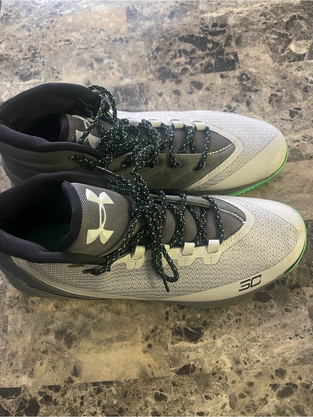 Under Armour Men's Gray Basketball Shoes with Green Trim